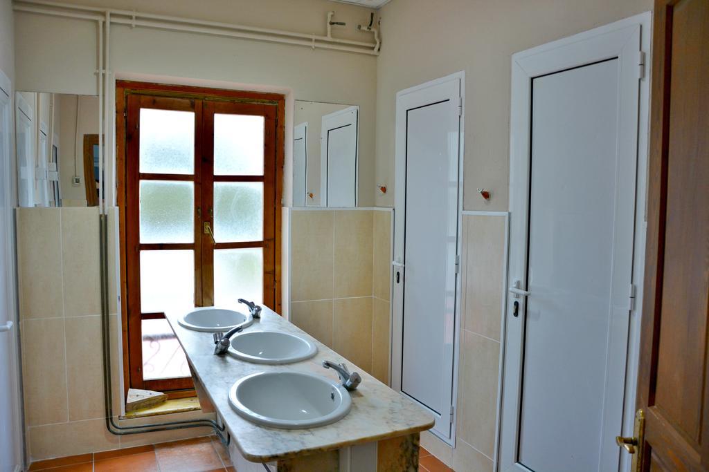 Albergue La Estacion Лянес Екстериор снимка